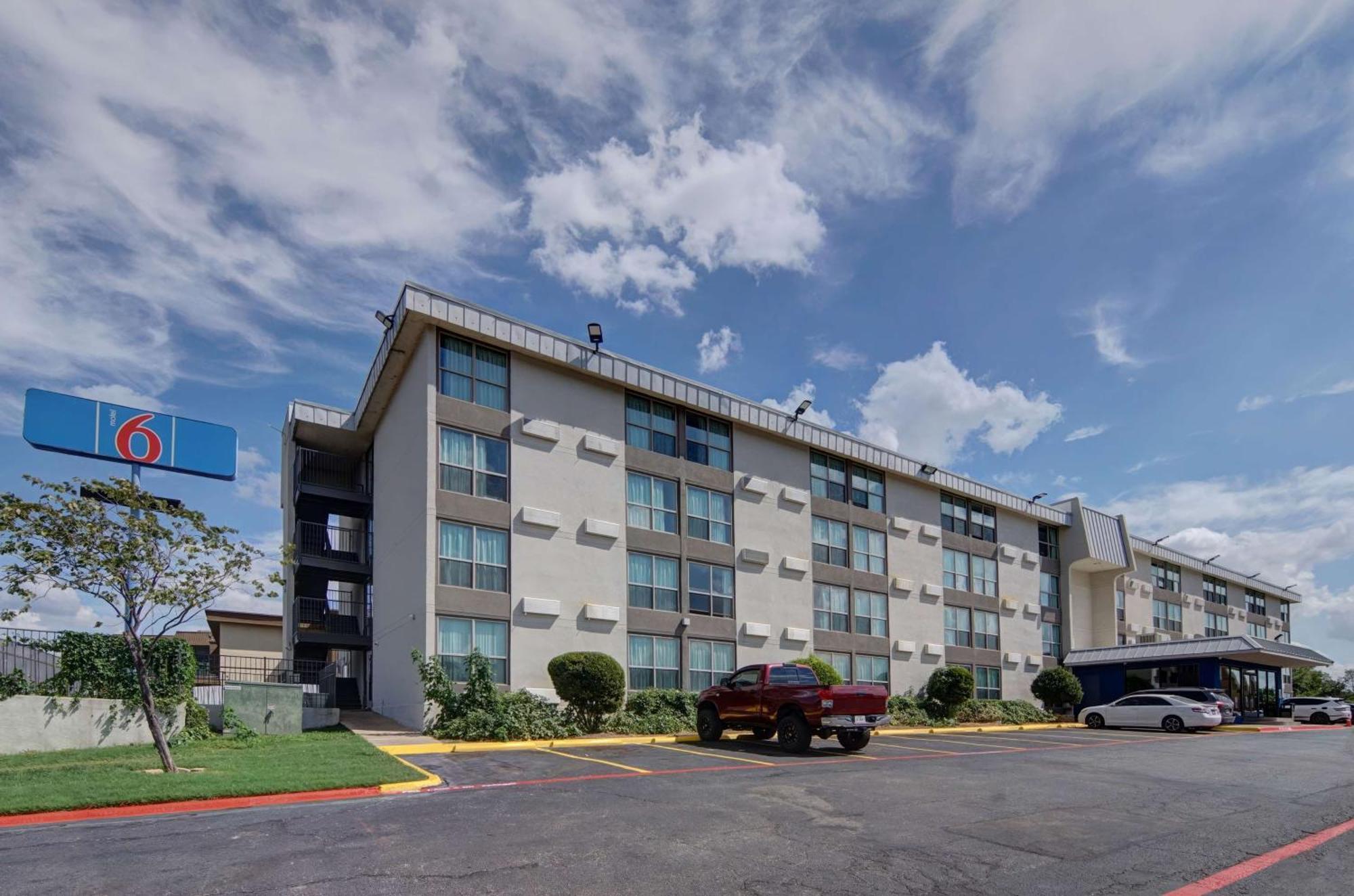 Motel 6-Fort Worth, Tx - Downtown East מראה חיצוני תמונה